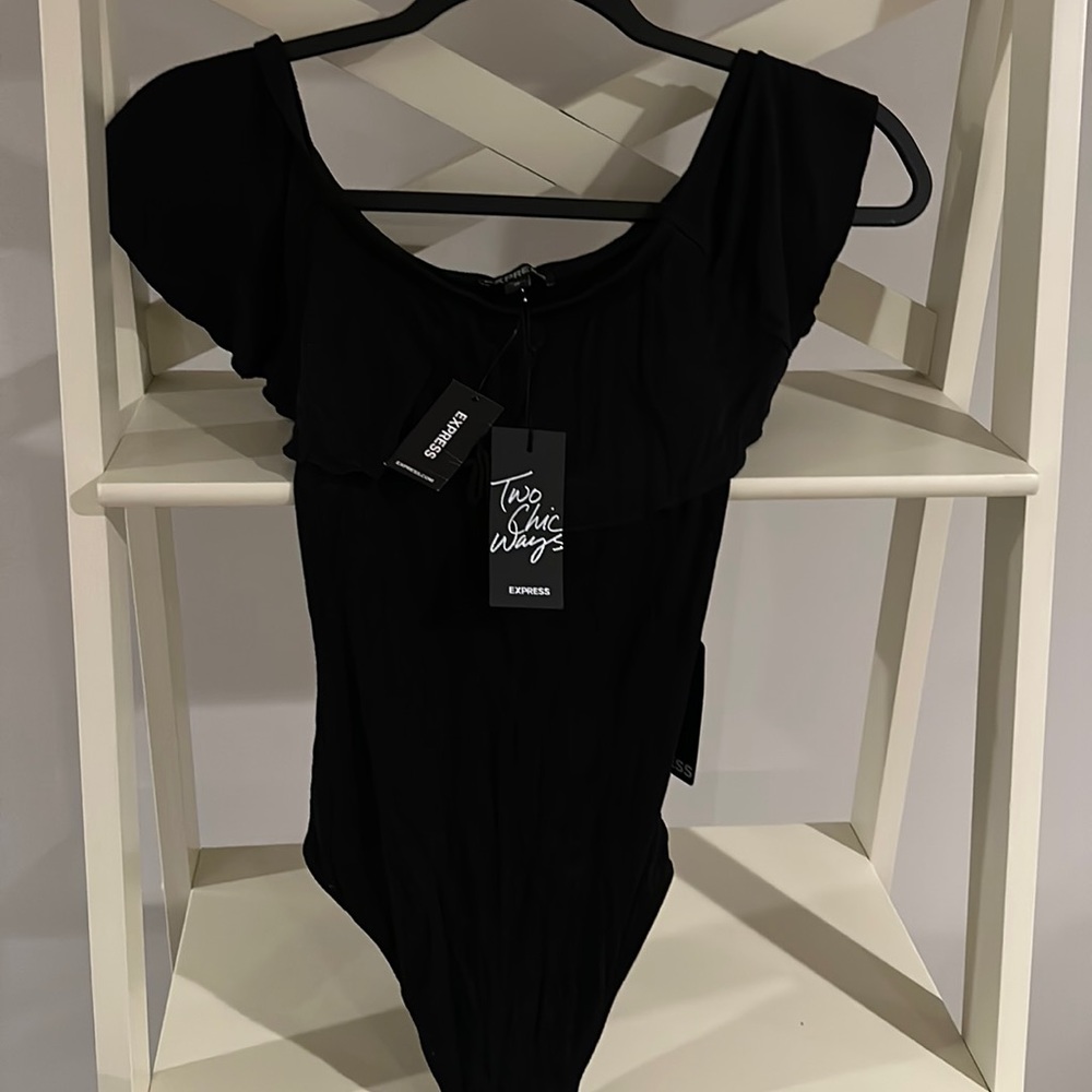 Express, Ruffle body suit, Size XS